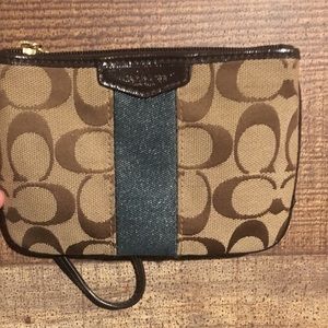 Coach wristlet wallet